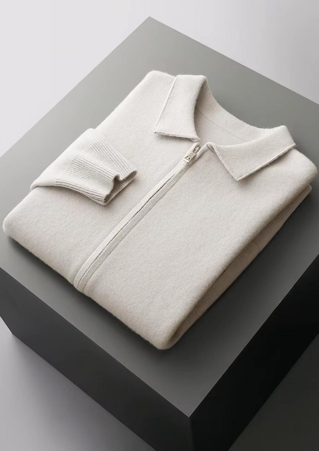 Men's smart casual zip-up sweater, a versatile collared cardigan top for all seasons.