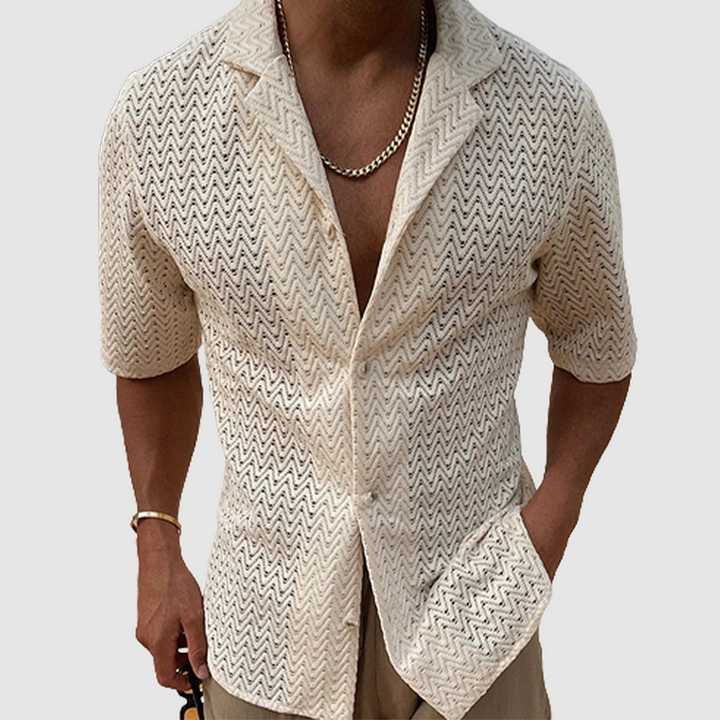 Stylish men's short sleeve open-weave leisure shirt in a relaxed fit, ideal for vacation and summer casual wear.