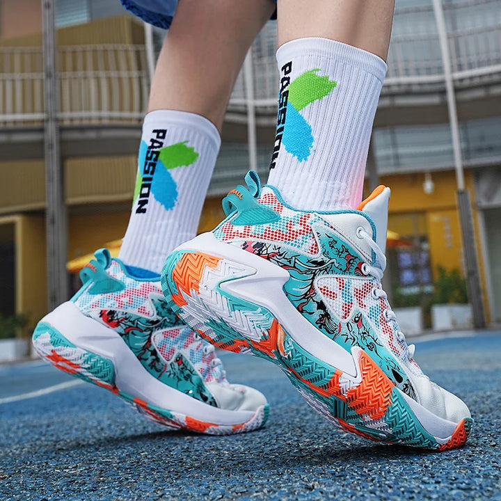 Men's athletic court trainers, graphic print, designed for dynamic play & active performance.