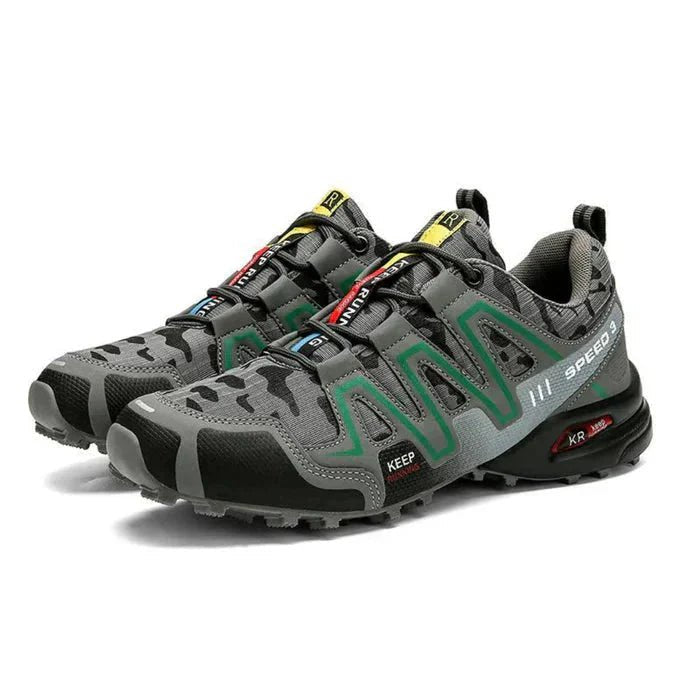 Active wear men's camo sneakers with supportive cushioned sole, perfect for walking and daily comfort.
