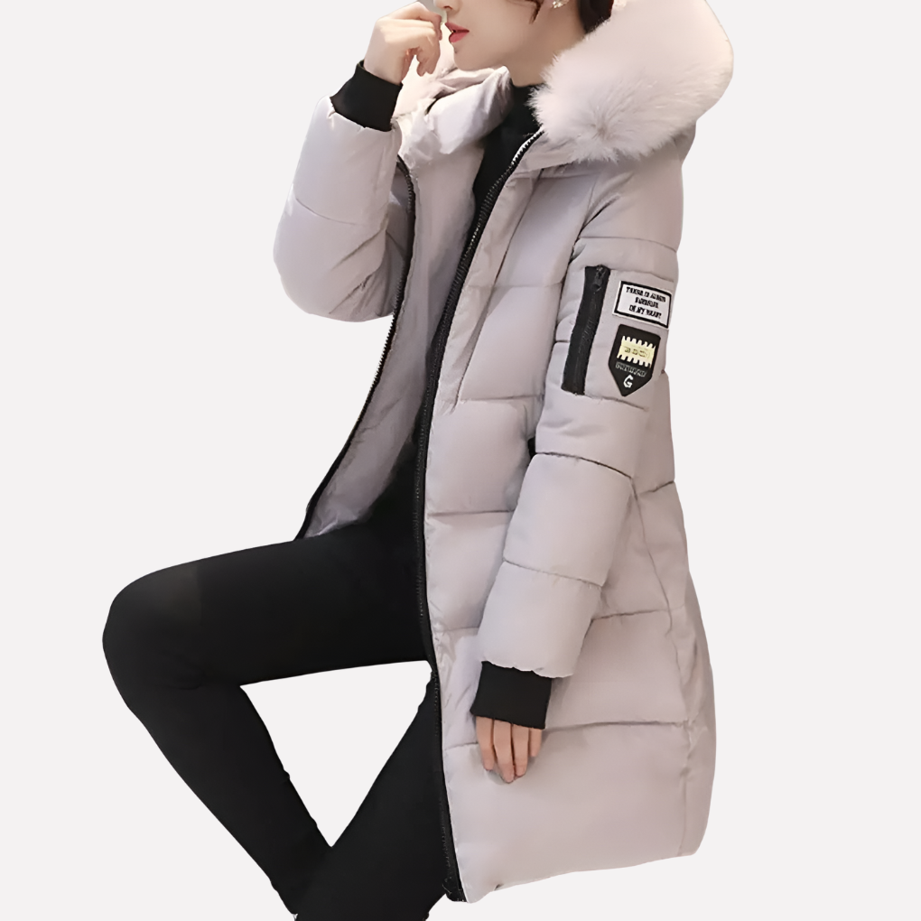 Durable men's casual winter coat with insulation, ideal for everyday wear and cold weather protection.