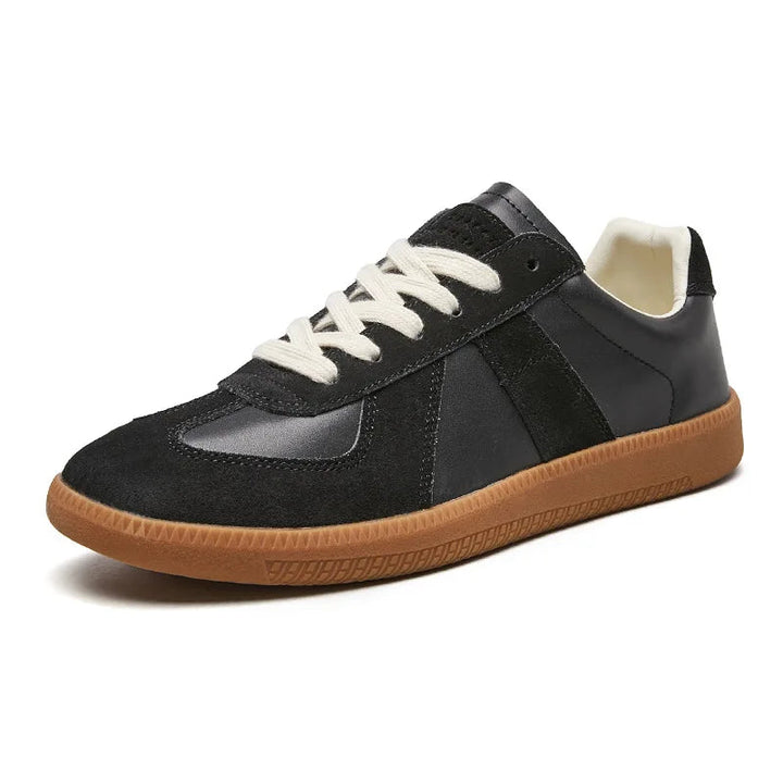Modern men's low top casual sneakers, engineered for comfort and daily wear with a non-slip grip sole.