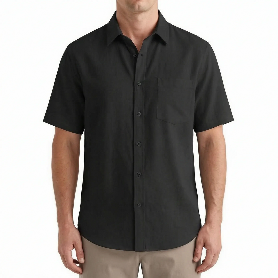 Casual men's short-sleeve shirt, button-up style for relaxed summer wear, versatile for daytime and vacations.