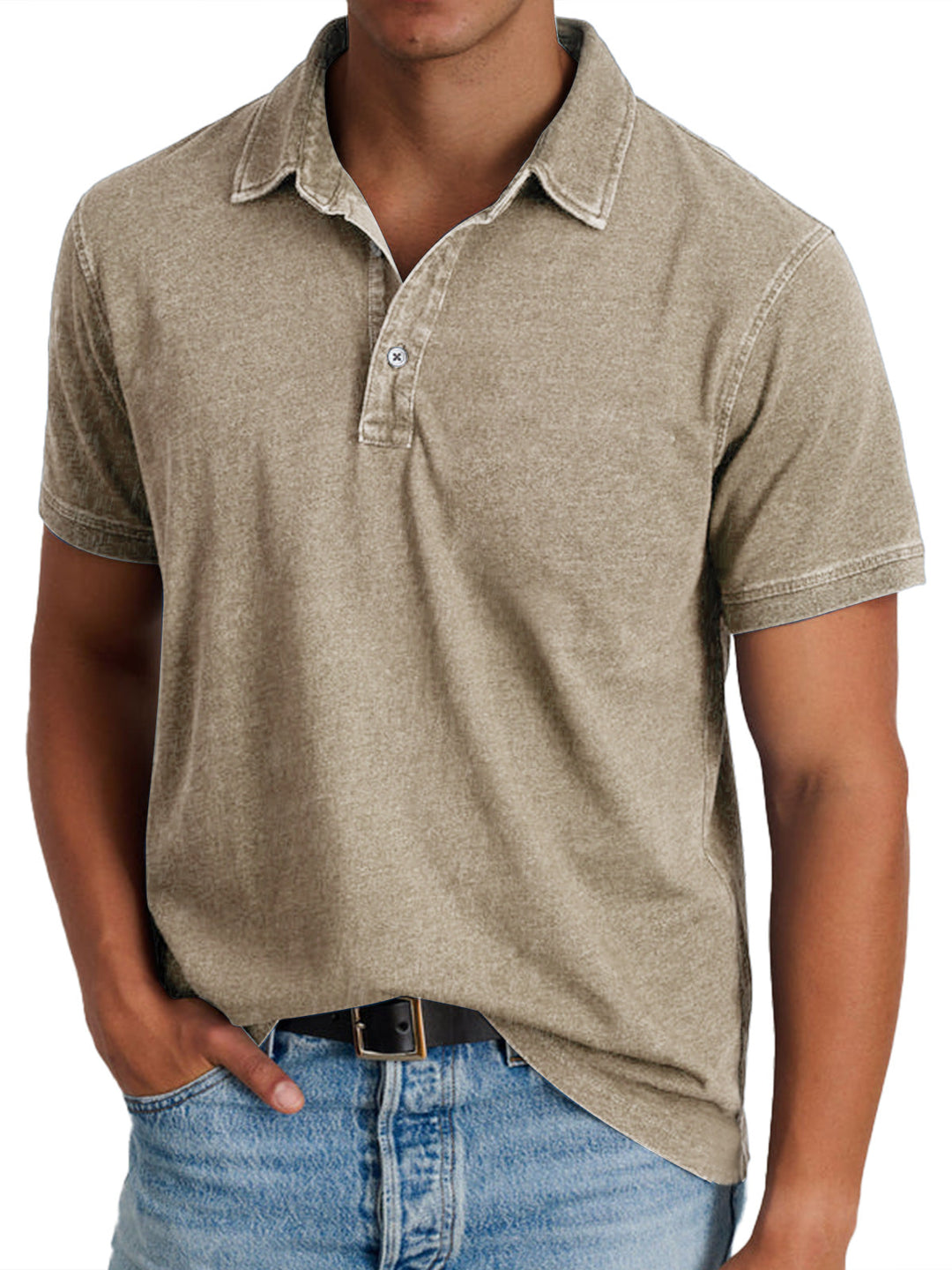 Comfortable men's polo shirt, relaxed fit, with a smart collar. Essential for summer and spring style.