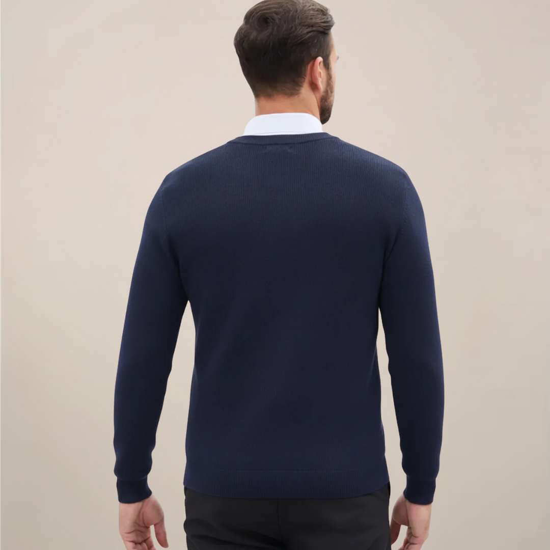 Elegant men's long-sleeve V-neck pullover sweater. Comfortable, refined style for everyday wear.