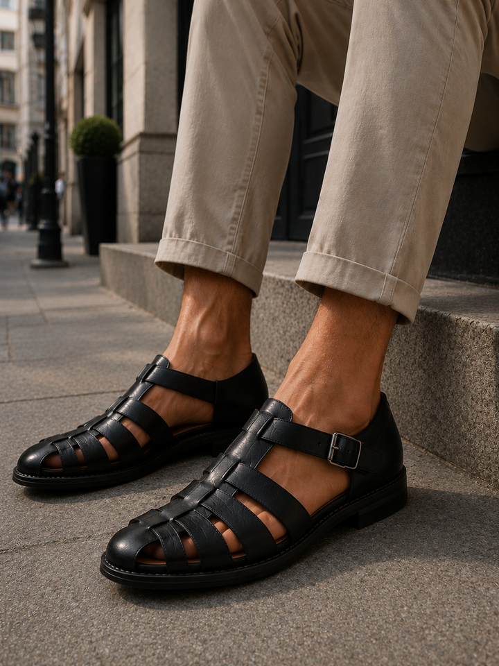 Stylish men's fisherman sandals, closed-toe design, secure buckle fastening, perfect for casual summer wear.