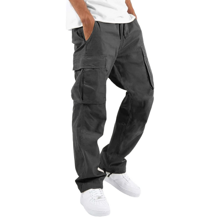 Relaxed fit men's joggers, cargo style, suitable for comfortable everyday wear and casual outfits.