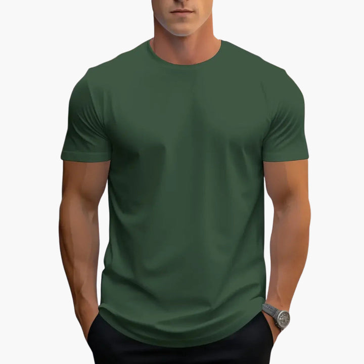 Breathable men's everyday t-shirt, short sleeve crew neck with a comfortable straight fit.