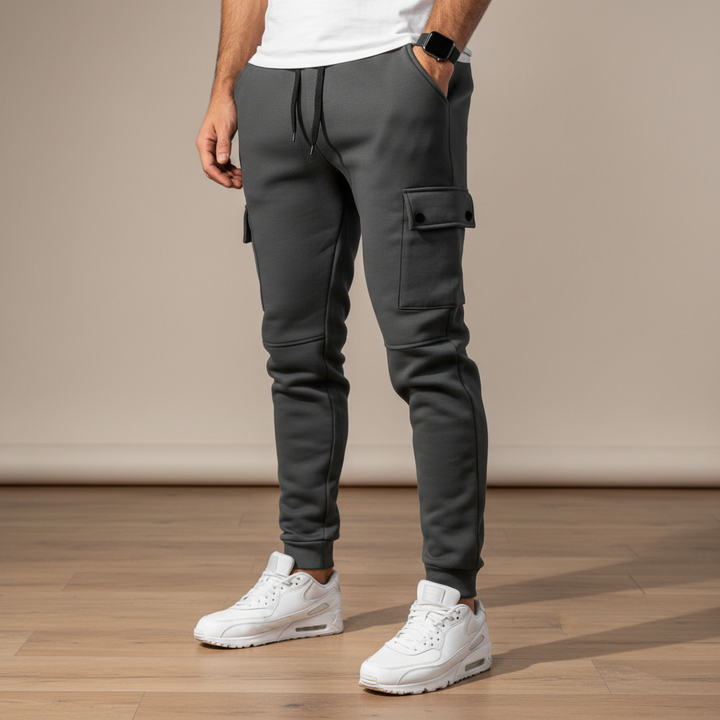 Men's cropped joggers with side pocket, perfect for comfortable everyday activewear & casual style.