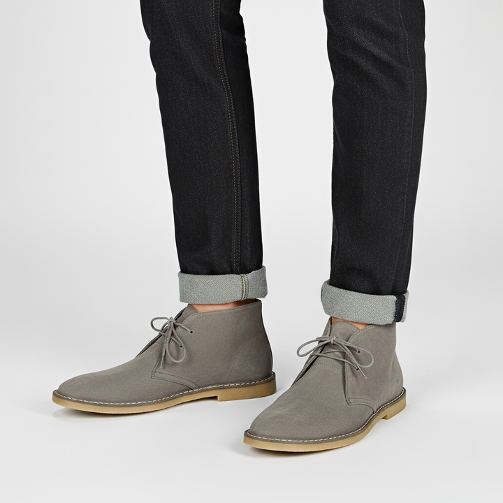Classic men's slip-resistant dress shoes, offering comfort and a refined vintage style for any occasion.