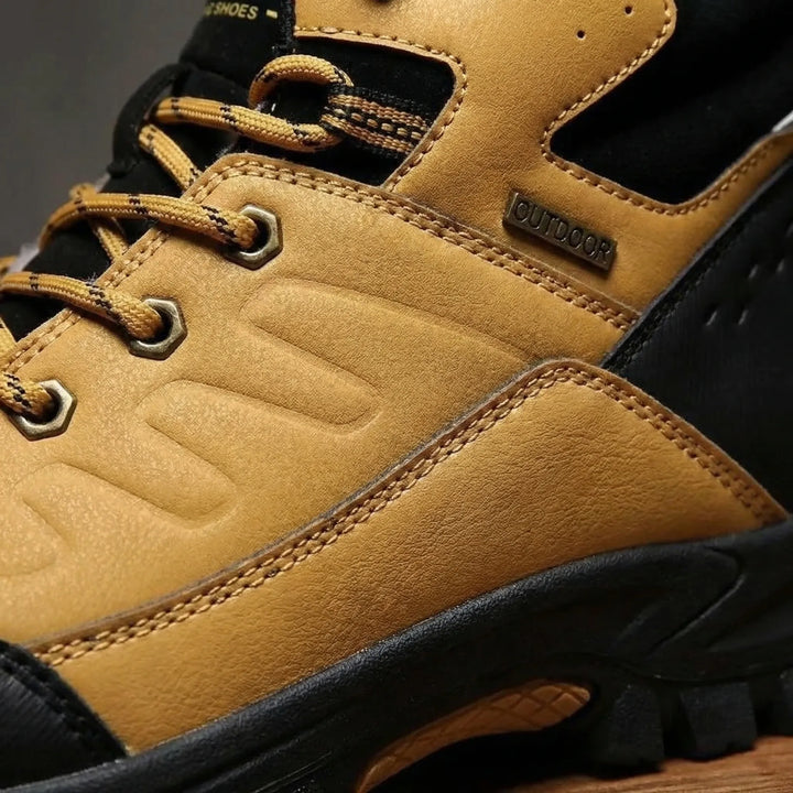 Insulated men's high-top winter boots, ideal for warm and comfortable cold weather hiking & trekking.