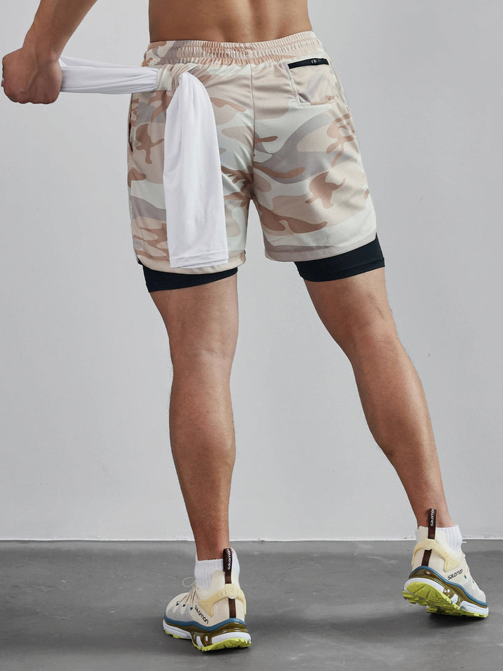 Men's Kinetic Mesh shorts for superior flexibility. Ideal for dynamic training & sport.