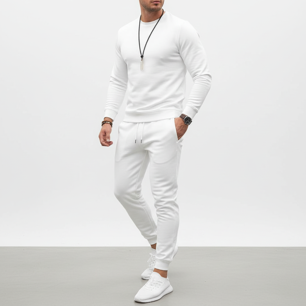 Soft & comfortable men's Kirk tracksuit set, ideal for active training sessions and relaxed loungewear. Sportswear.