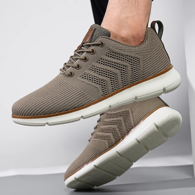 Men's lace-up Stride sneakers, durable & comfortable, designed for secure fit & active daily wear.