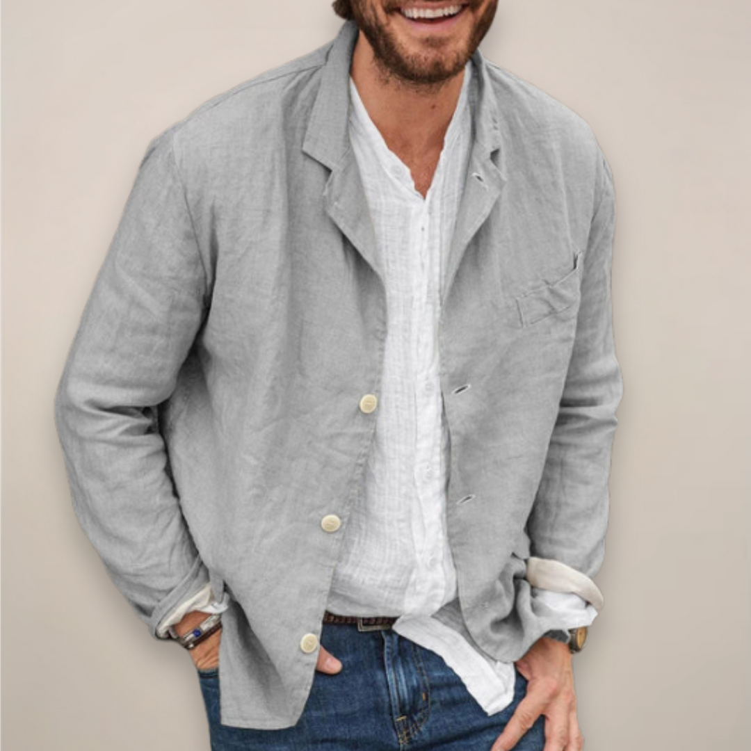 Stylish men's casual blazer, a lightweight jacket offering effortless style for any occasion.