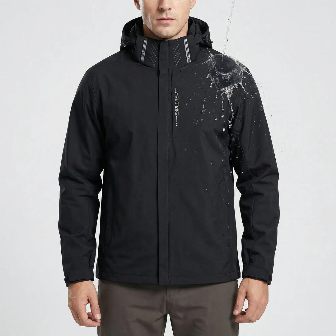 Water repellent softshell men's windbreaker, ideal for hiking & travel.