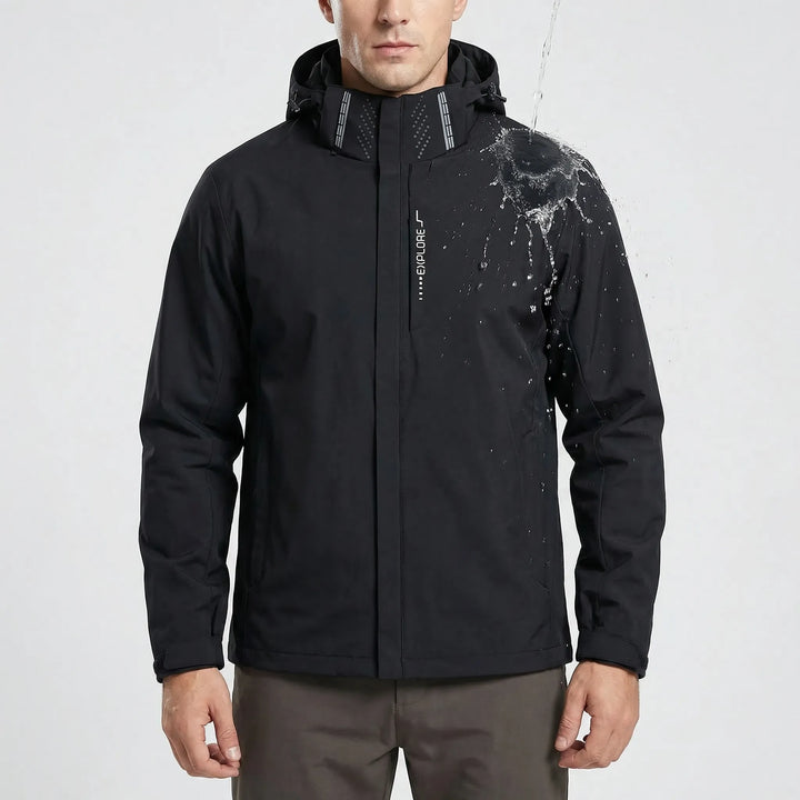 Water repellent softshell men's windbreaker, ideal for hiking & travel.