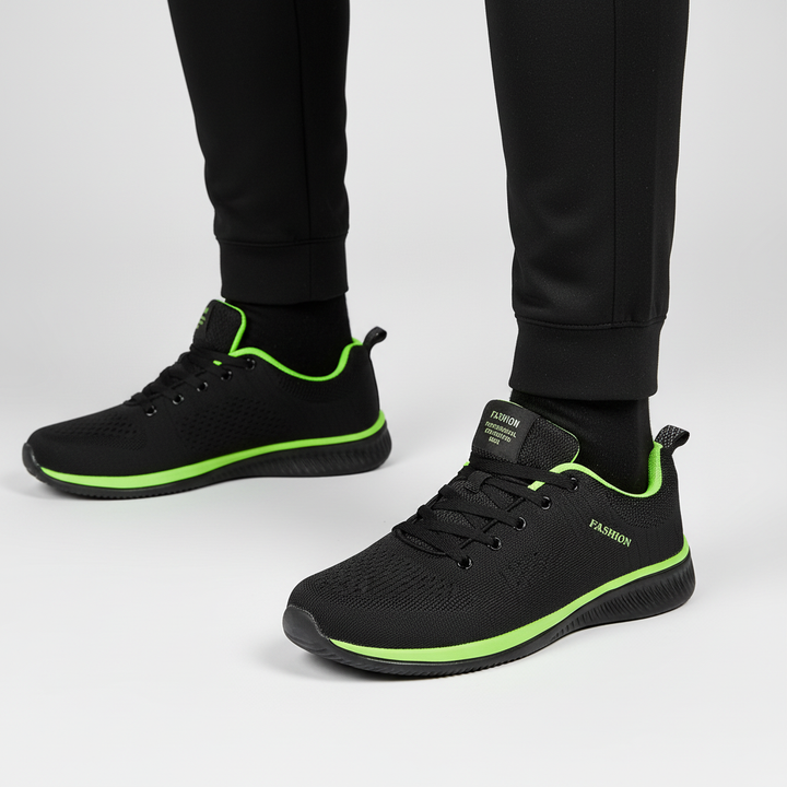 Comfortable men's lightweight performance running shoes, perfect for athletic training and everyday wear.