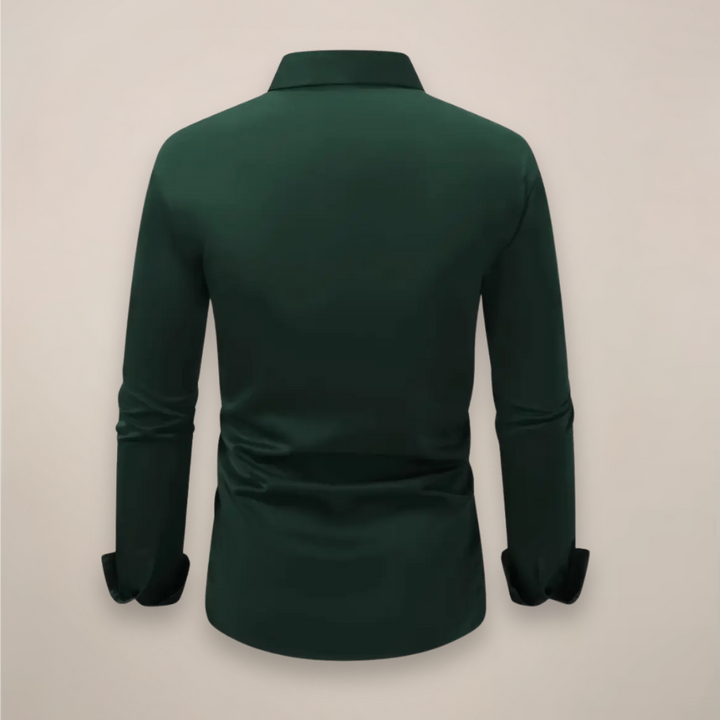 Men's apparel: a regular fit long-sleeve shirt, featuring a timeless notched collar and button placket.