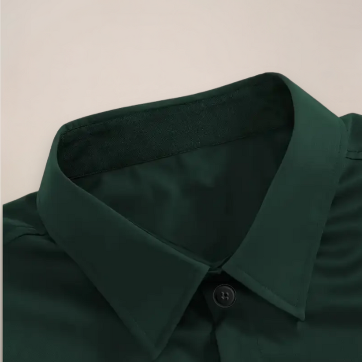 Men's fashion long-sleeve top, classic notched collar, suitable for business casual, smart casual, or daily outfits.