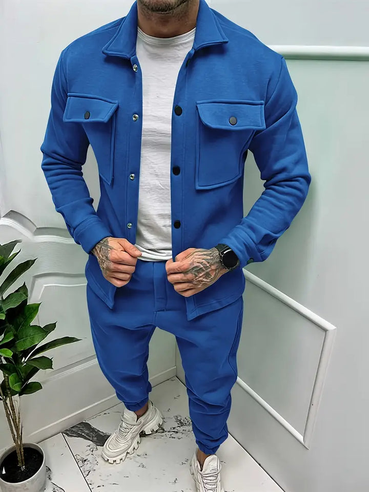 Comfortable men's casual jacket and trousers set, ideal for relaxed autumn wear or stylish loungewear.