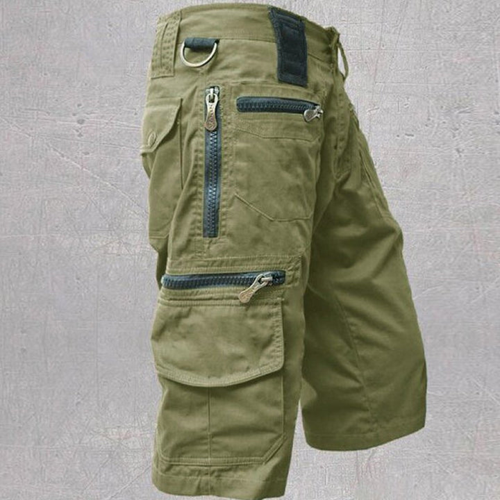 Versatile men's multi-pocket cargo shorts for ultimate comfort & utility. Ideal for active lifestyles, casual wear & summer.