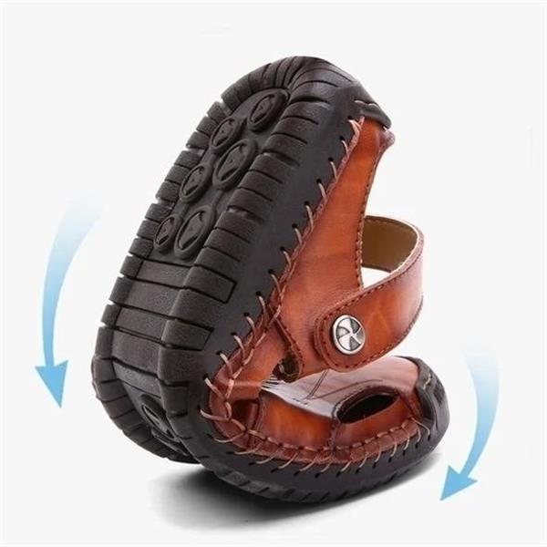 Stylish men's casual sandals with orthopedic design, offering superior arch support and comfort.