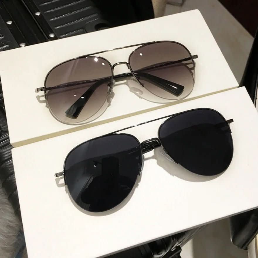 UV400 protected pilot sunglasses for men. Gradient lenses offer superior eye protection & clear vision.