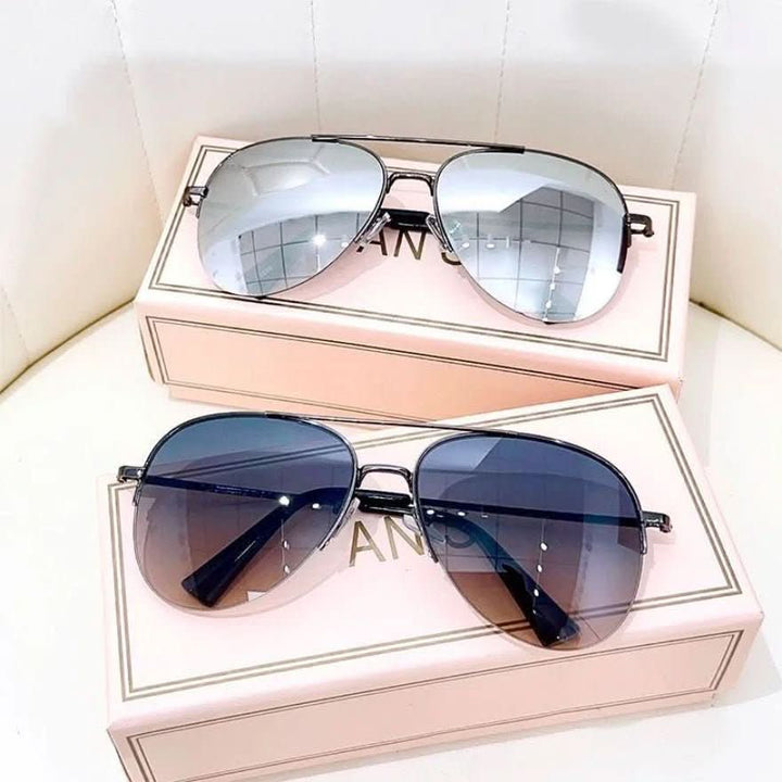 Men's pilot driving glasses with gradient lenses & UV400 protection. Ideal eyewear for safe driving.