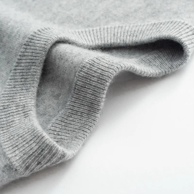 Classic fit men's t-shirt, a versatile wardrobe essential for casual and smart-casual outfits.