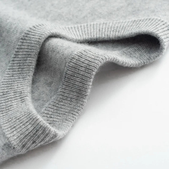 Classic fit men's t-shirt, a versatile wardrobe essential for casual and smart-casual outfits.