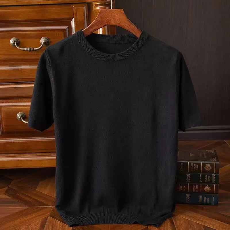 Men's soft-touch short sleeve tee with classic fit, perfect for versatile daily styling.