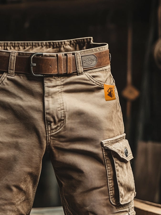 Stylish black men's cargo shorts, relaxed fit with multi-pockets, great for everyday casual fashion.