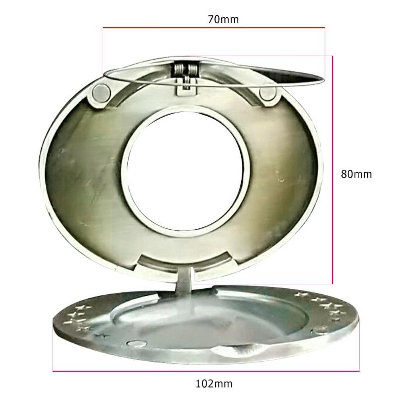 Effortless hands-free drink holding with this men's retractable belt buckle.