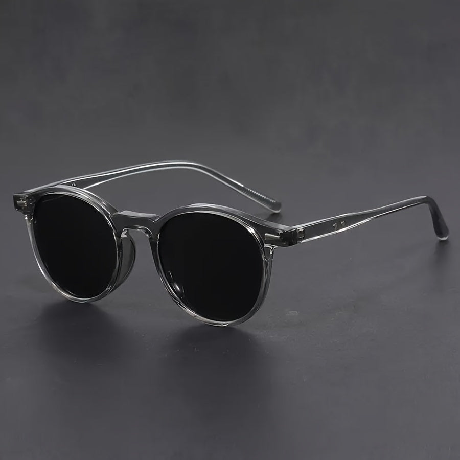 Men's retro round tortoiseshell sunglasses, lightweight for stylish daily wear & summer fashion.