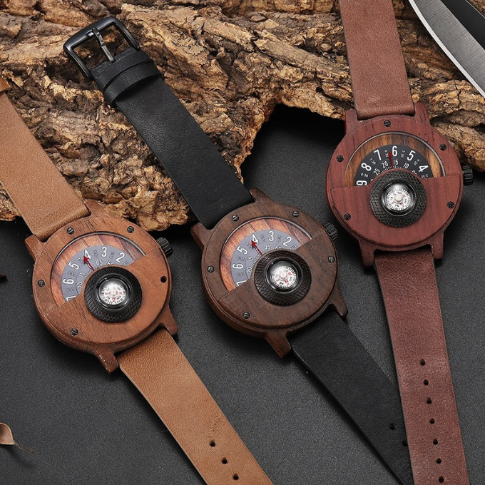 Men's quartz wood watch with a rich leather strap, featuring a prominent compass for a distinctive look.