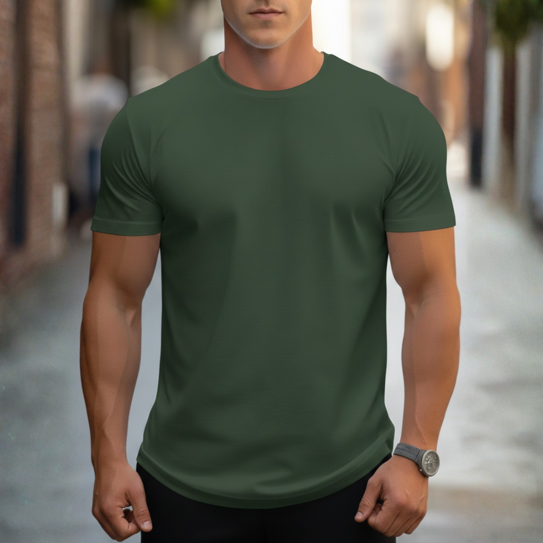 Spring/Summer men's slim fit tee, a modern crew neck for comfortable everyday fashion.