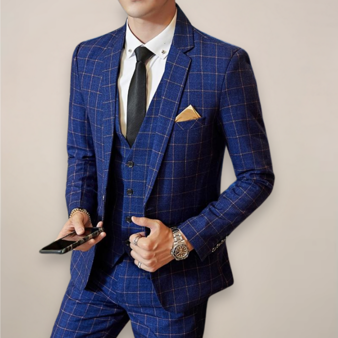 Men's slim fit plaid 2-piece formal suit. Ideal for business, weddings, and special occasions.