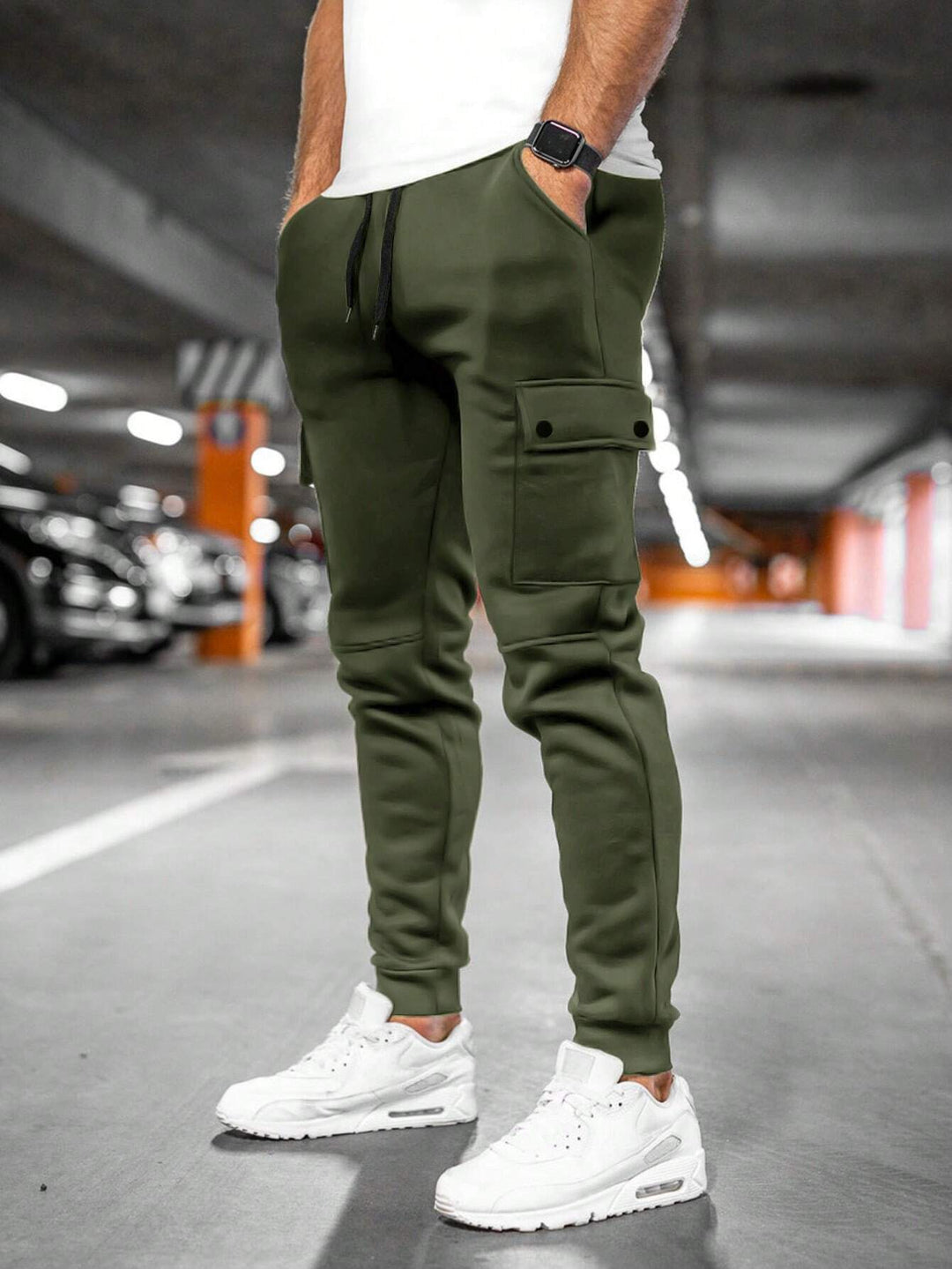 Soft fabric men's slim-fit joggers, ultimate comfort streetwear pants for men.