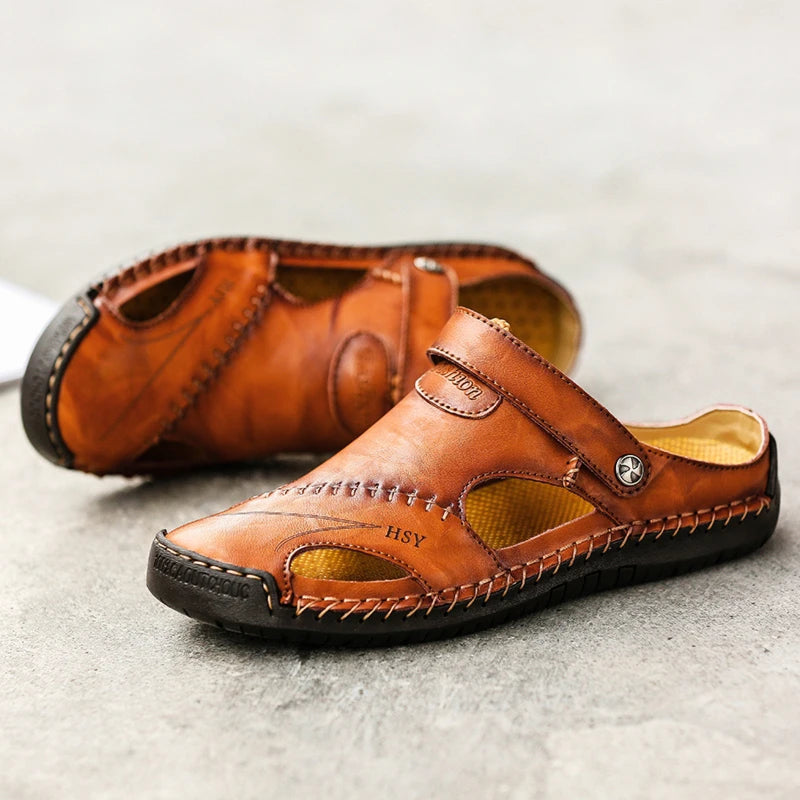 Modern closed-toe men's slip-on sandals, breathable, ideal for casual summer style.