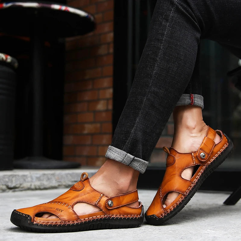 Casual men's slip-on sandals, closed-toe, perfect for summer daily wear.