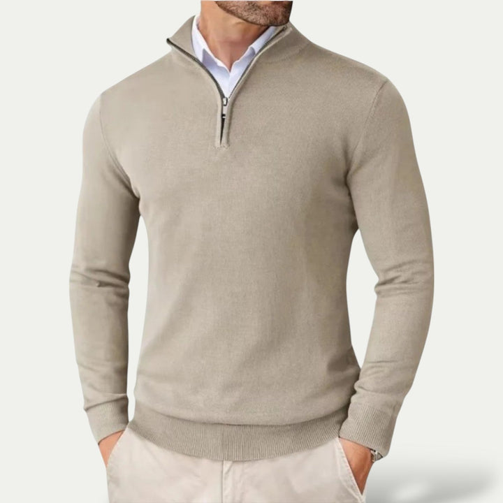 Modern men's half-zip cardigan-style pullover, a stylish and essential piece for men's fashion.