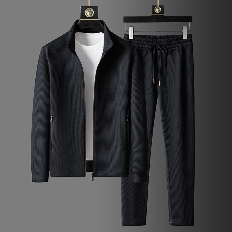 Men's tapered joggers with elastic waist, designed for ultimate comfort, travel, and an active lifestyle.