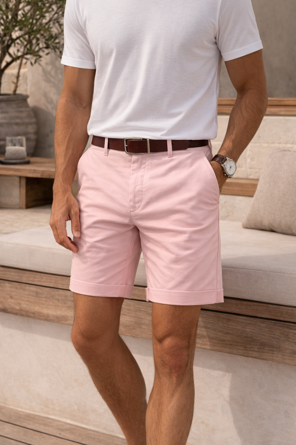 Men's tailored fit smart-casual summer shorts, ideal for everyday wear & stylish holidays.