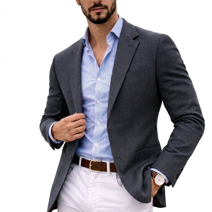 Versatile men's suit jacket, tailored for a smart fit. Perfect for formal wear, office, or elevating smart casual outfits.