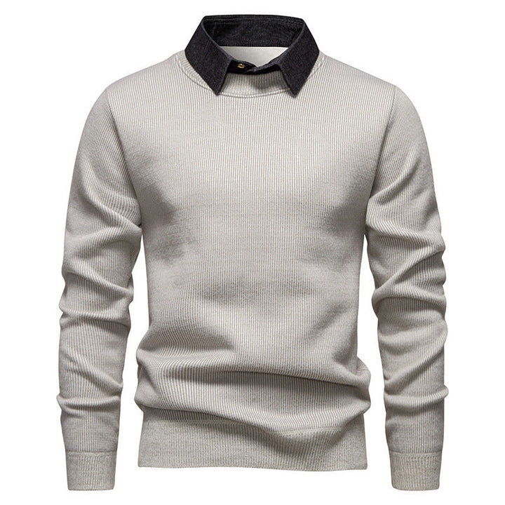 Comfortable men's long-sleeve textured knit sweater. Elegant, ideal for everyday wear, fall fashion, and winter comfort.
