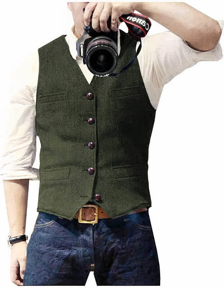 Formal men's tailored vest, ideal for adding a classic and elegant touch to suits and special occasion wear.