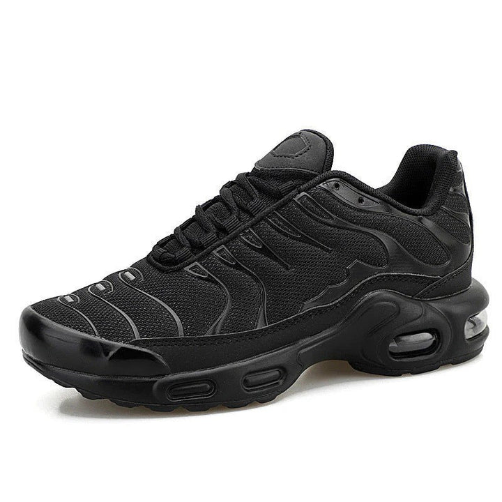 Men's Titan athletic footwear: performance running shoes featuring advanced air cushion for ultimate comfort and support.