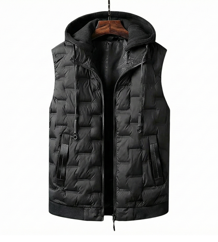 Men's Trailblazer thermal vest for cold weather hiking. Sleeveless activewear, ideal for layering.