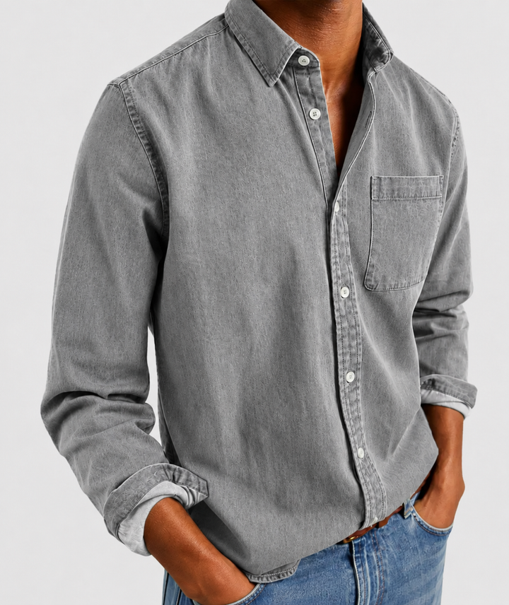 Versatile men's long sleeve shirt in classic vintage style. Ideal for travel, weekend, or casual everyday fashion.